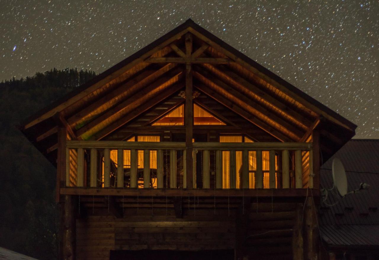 Хата Різьбяра Villa Beloberezka Bagian luar foto