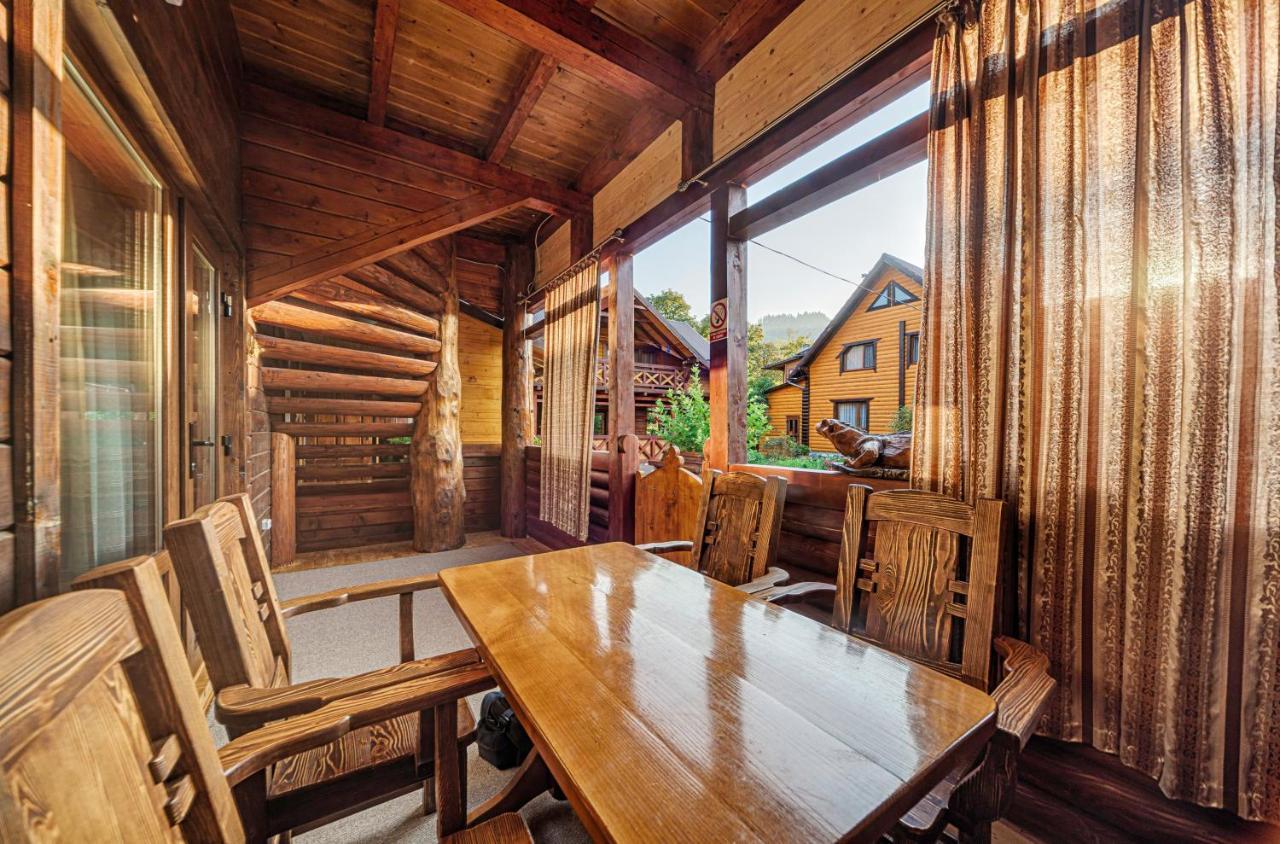 Хата Різьбяра Villa Beloberezka Bagian luar foto