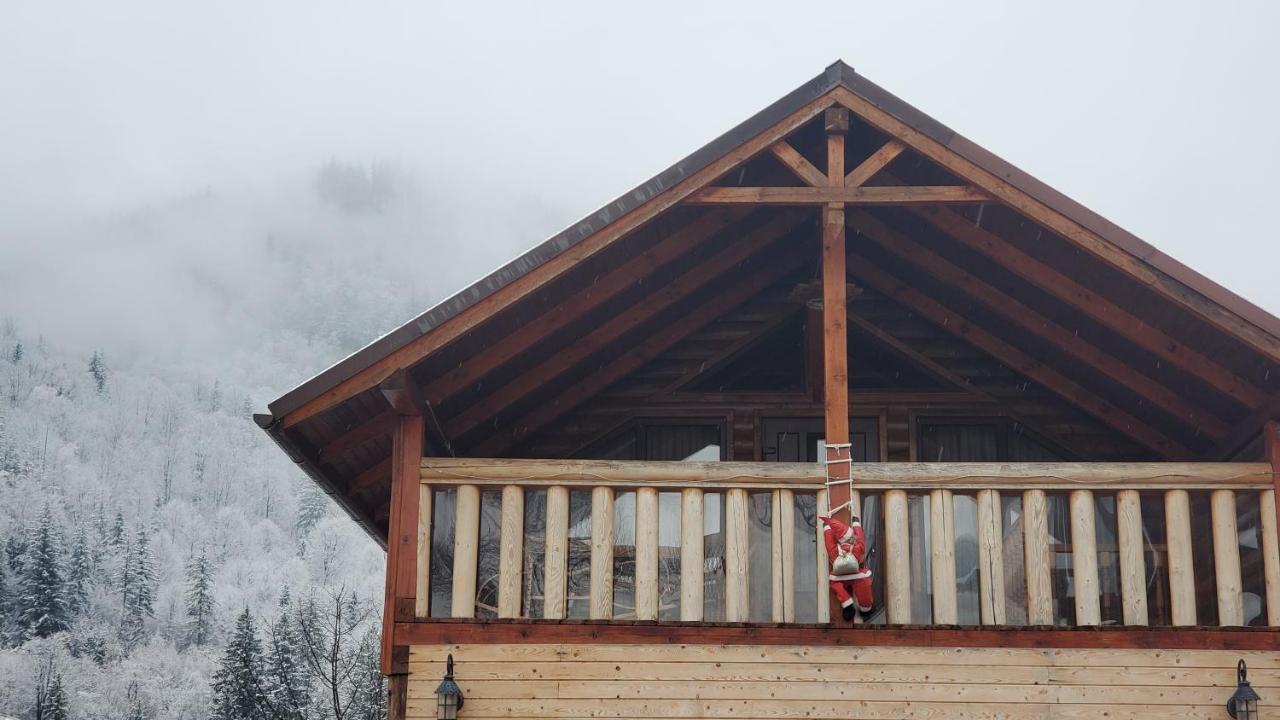 Хата Різьбяра Villa Beloberezka Bagian luar foto