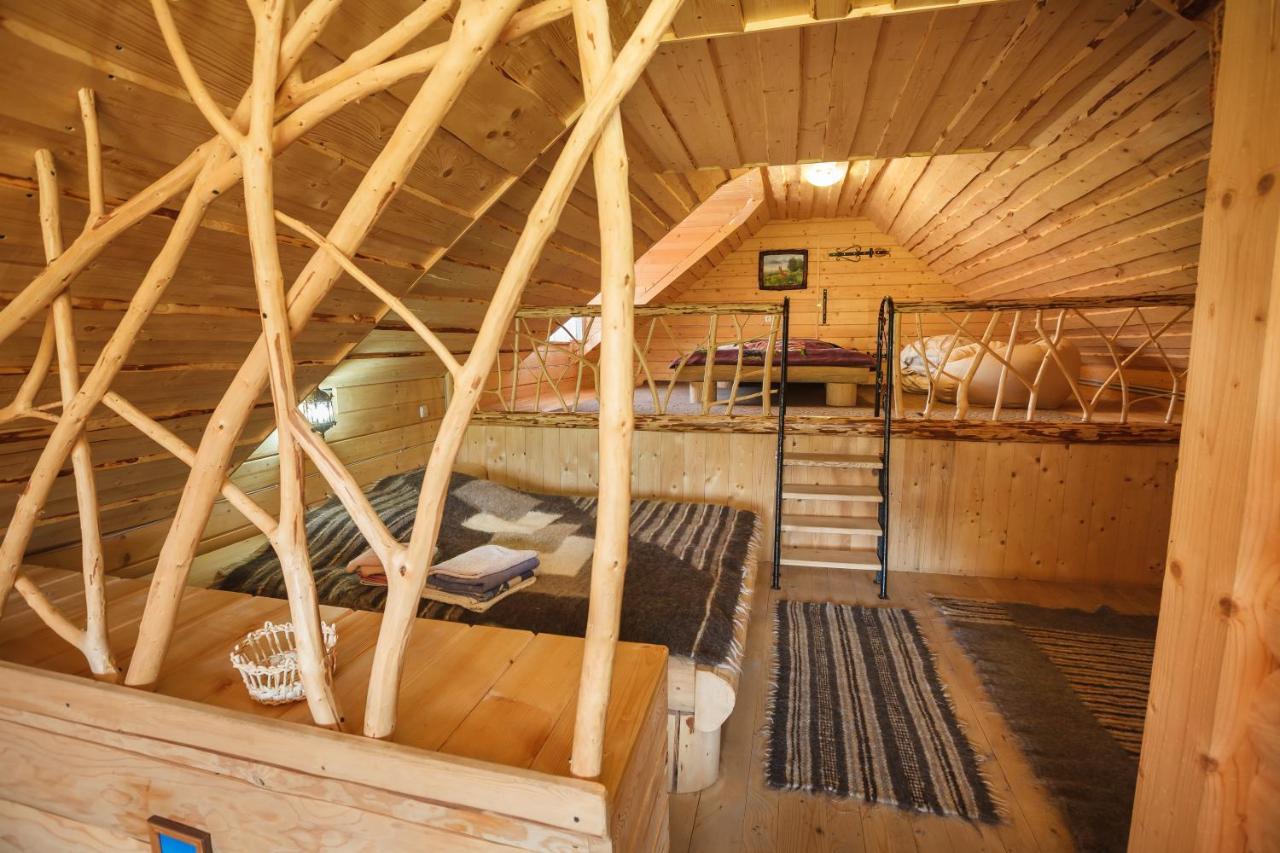 Хата Різьбяра Villa Beloberezka Bagian luar foto